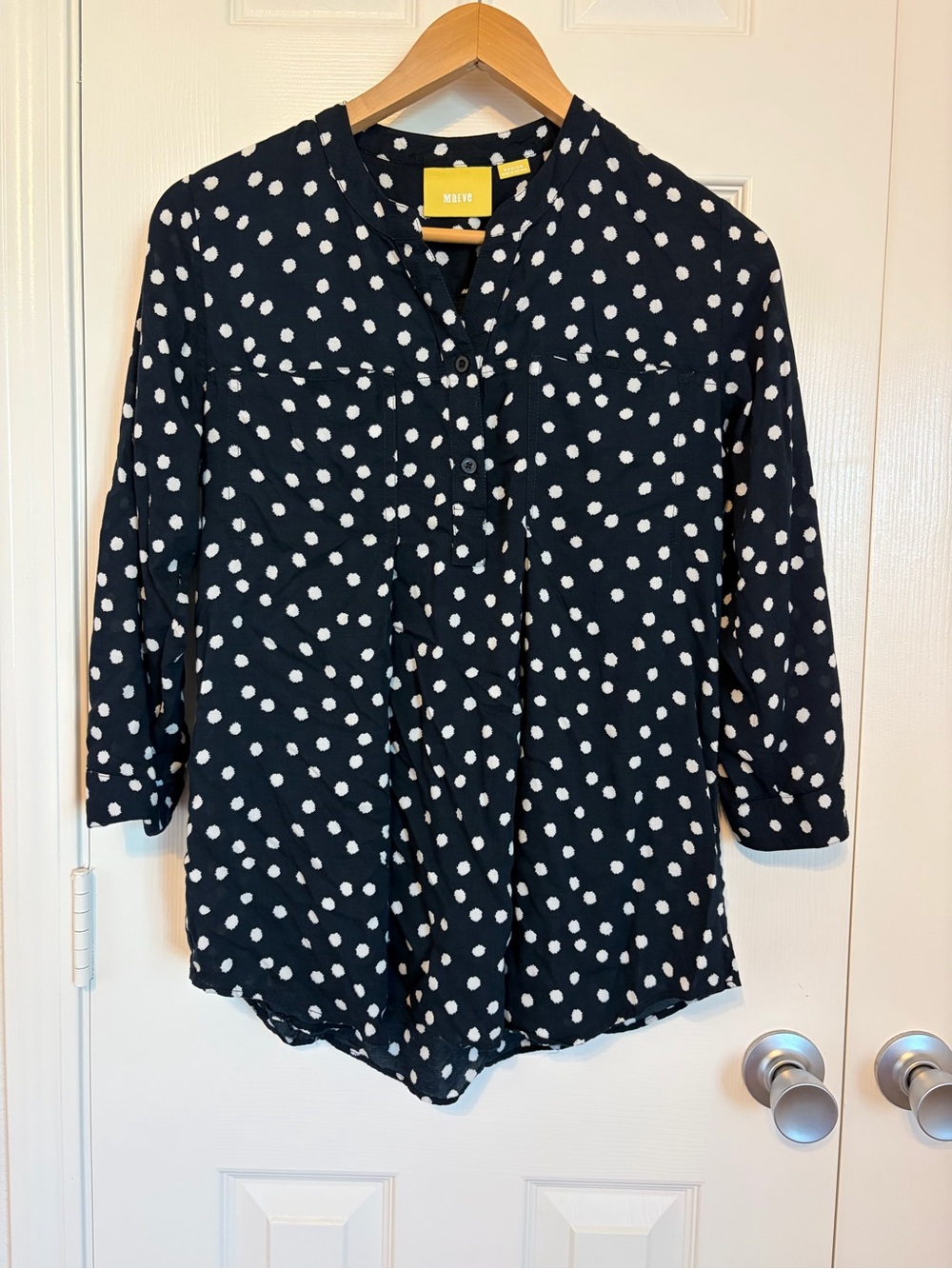 Anthropologie Maeve Dottie Embroidered Polka Dot Popover Blouse Navy size Medium